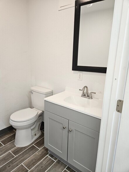 More Photos Of 3060 N Nellis Blvd, Las Vegas Service For Lease