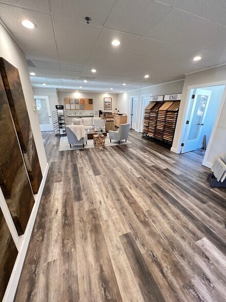 More Photos Of 40200 Truckee Airport Rd, Truckee Office For Lease