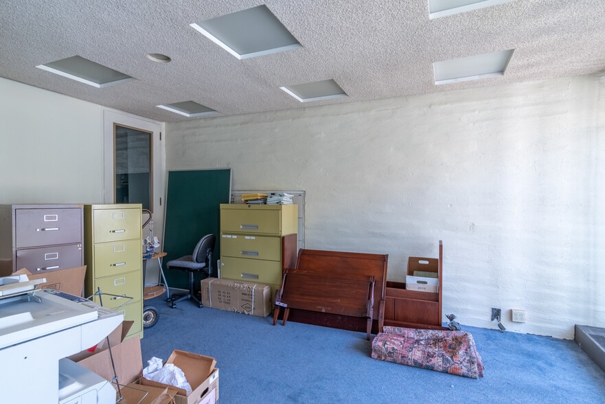 More Photos Of 449 Alvarado St, Monterey General Retail For Sale