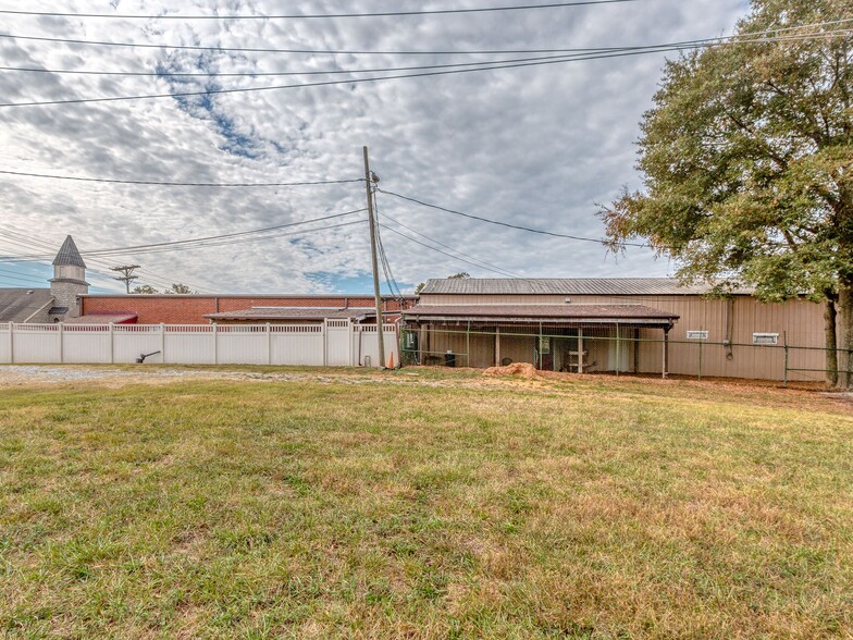 More Photos Of 116 Massey St, Fort Mill Flex For Sale