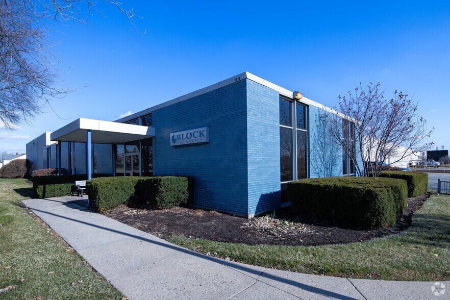 Primary Photo Of 1111 S Wheeling Rd, Wheeling Warehouse For Sale