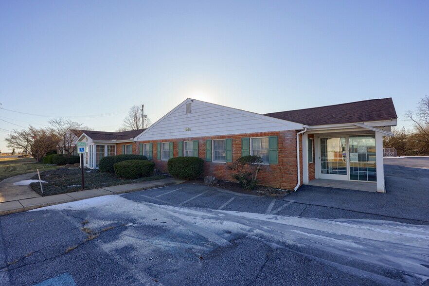 More Photos Of 640 E Oregon Rd, Lititz Office For Sale