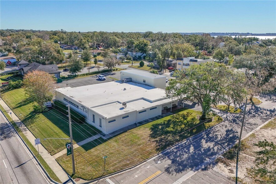 More Photos Of 1135 Lake Ave, Clermont Medical For Sale
