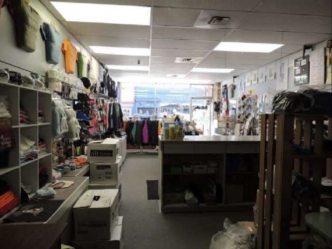 More Photos Of 1278 4th Av, Prince George Storefront For Lease