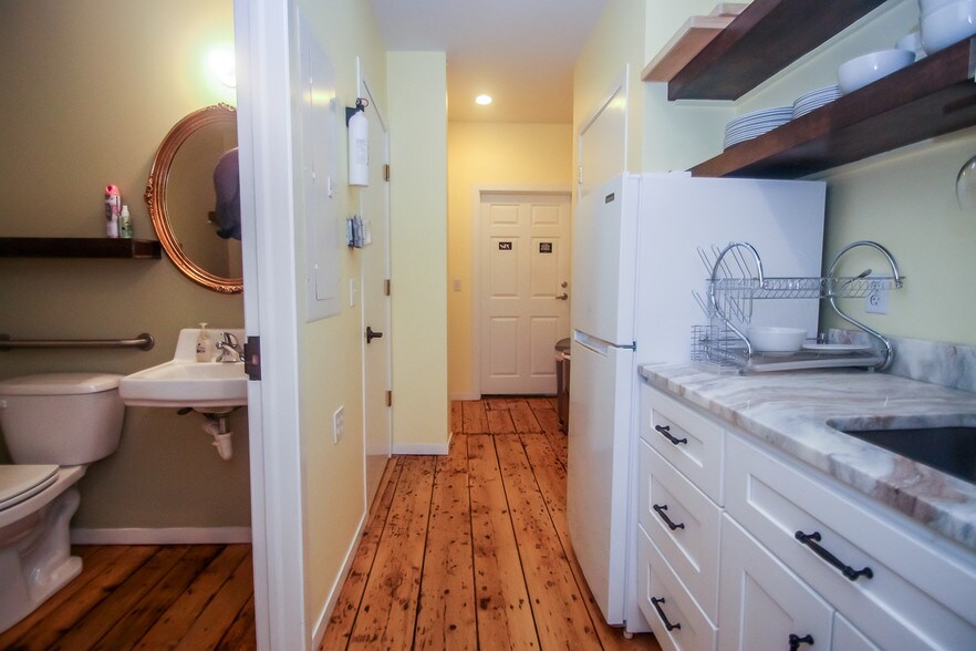 More Photos Of 1869 Post Rd E, Westport Freestanding For Lease