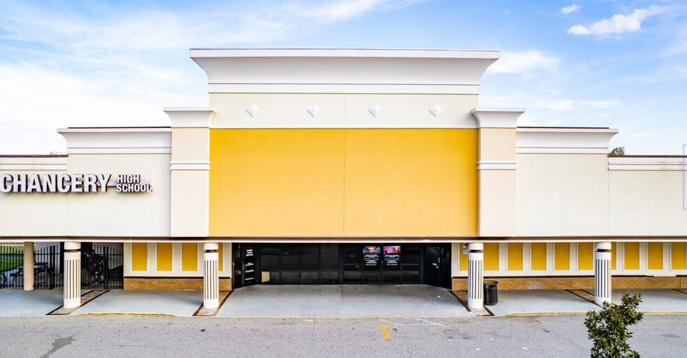 More Photos Of 7001 S Orange Blossom Trl, Orlando Unknown For Lease