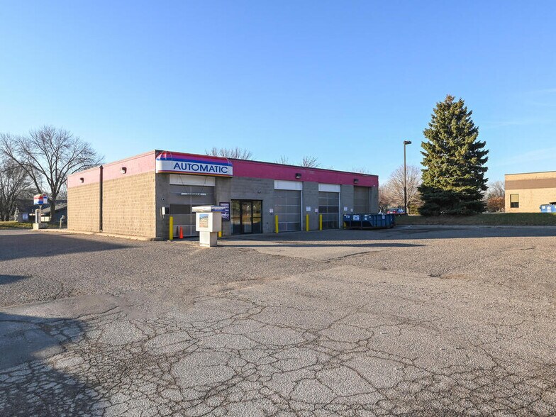 More Photos Of 3380 Coachman Rd, Eagan Carwash For Sale