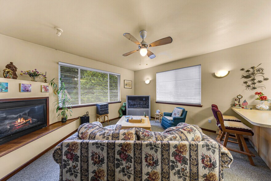 More Photos Of 918 Citadel Dr, Everson Multifamily For Sale