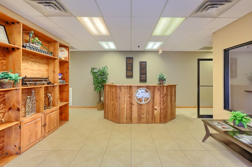 More Photos Of 703 Commerce Ave, New Castle Warehouse For Sale