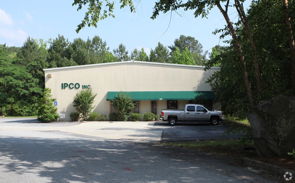 More Photos Of 250 Buxton Ct, Lilburn Distribution For Sale