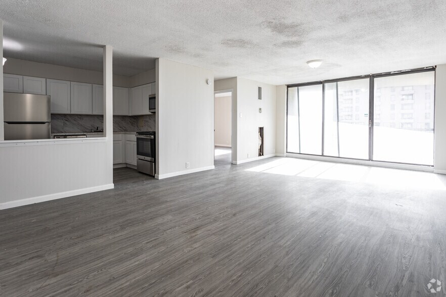 More Photos Of 2 28th St, Newport News Apartments For Sale