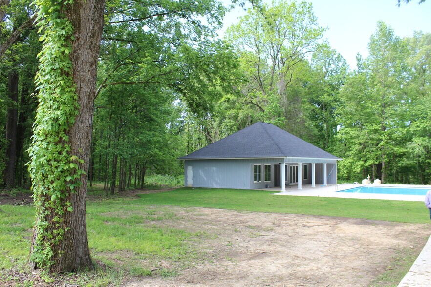 More Photos Of 780 Highway 61 N, Vicksburg Apartments For Sale