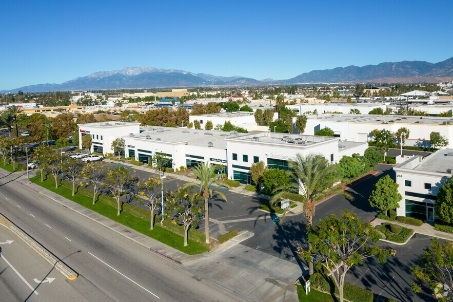 More Photos Of 290 W Orange Show Rd, San Bernardino Warehouse For Sale