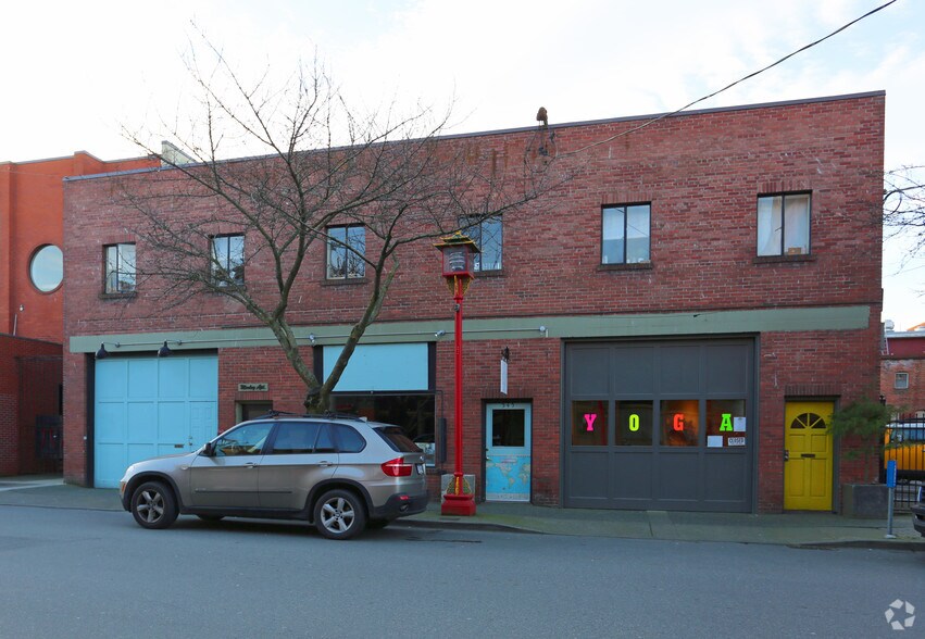More Photos Of 543-549 Herald St, Victoria Storefront Retail Office For Lease