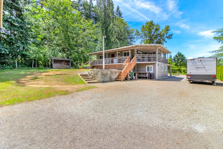 Primary Photo Of 98 31st Ave, Milton Flex For Sale
