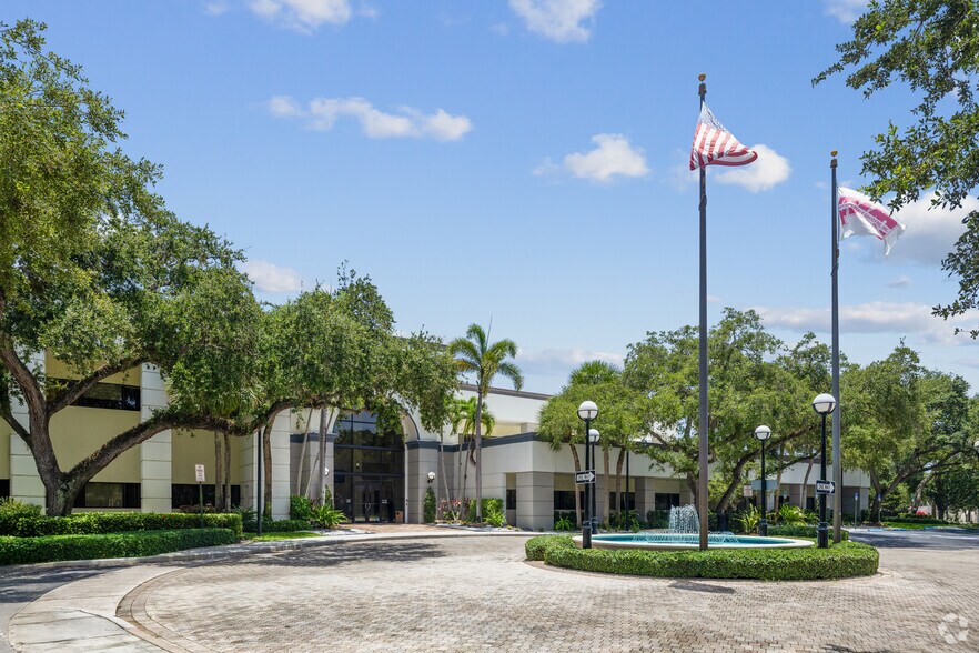 More Photos Of 5300 Broken Sound Blvd NW, Boca Raton Medical For Lease
