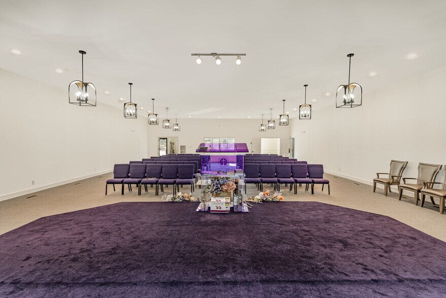 More Photos Of 2597 Whites Creek Pike, Nashville Religious Facility For Sale