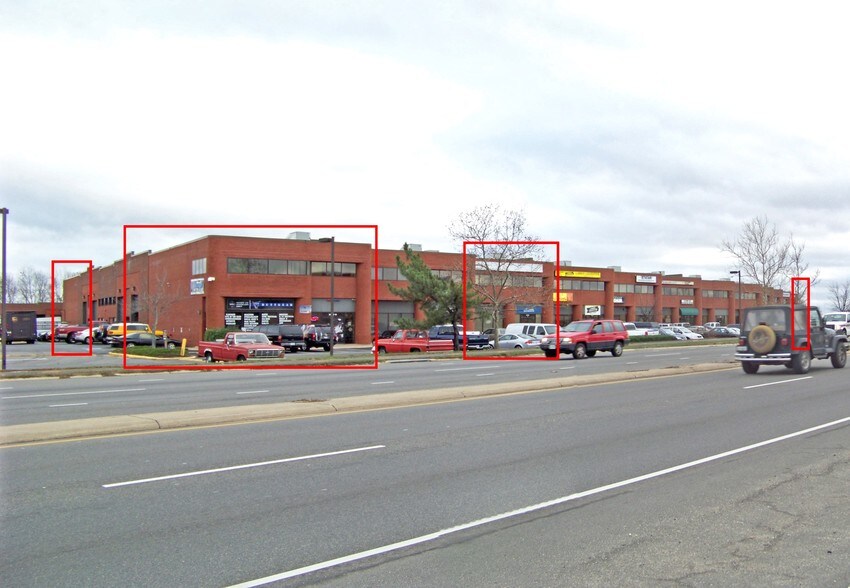 More Photos Of 8245 Backlick Rd, Lorton Showroom For Lease