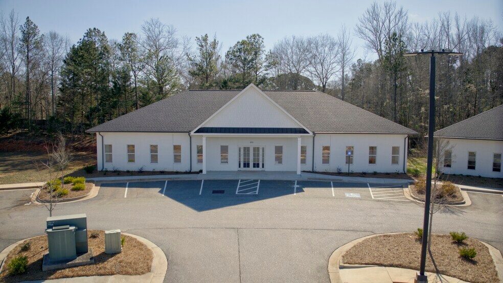 More Photos Of 2053 Experiment Station Rd, Watkinsville Office For Sale