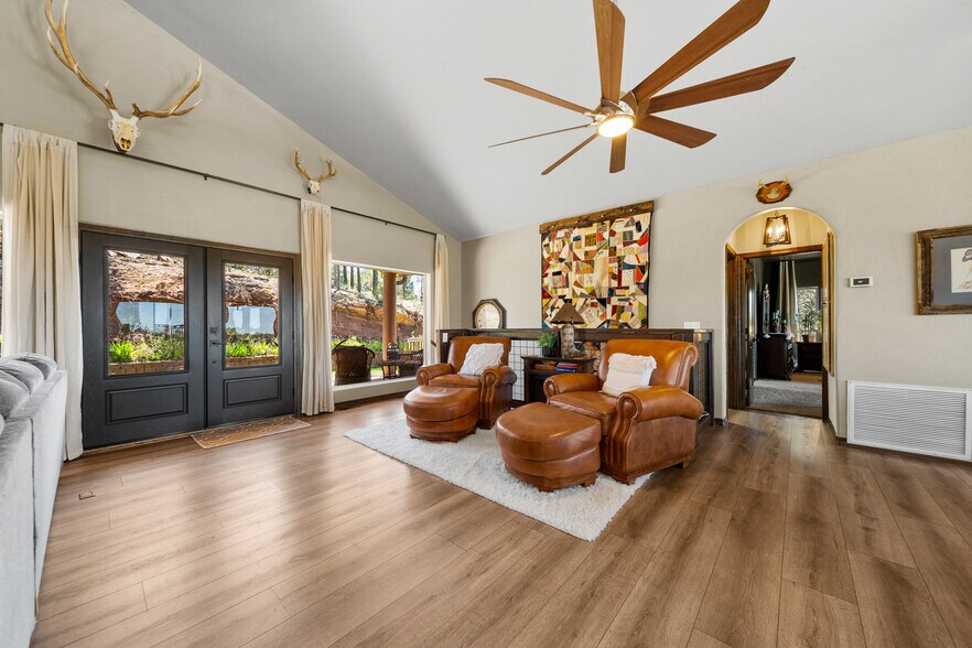 More Photos Of 7056 Bustin Dutch Trl, Show Low Multifamily For Sale