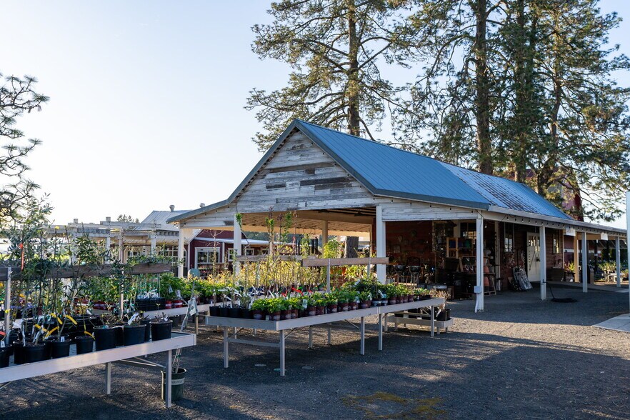 More Photos Of 7601 NW Milne Rd, Cornelius Winery Vineyard For Sale