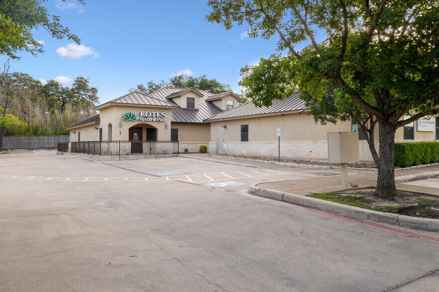 More Photos Of 2128 Babcock Rd, San Antonio Medical For Sale