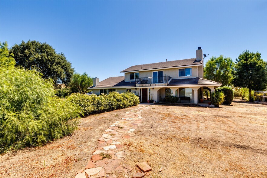 More Photos Of 5055 Rancho La Loma Linda Dr, Paso Robles Specialty For Sale