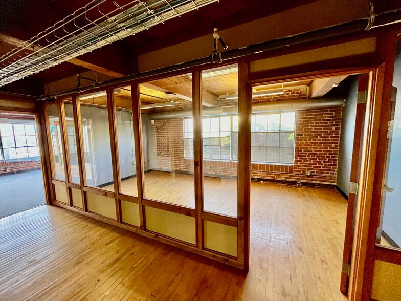 More Photos Of 1810-1812 Harrison St, San Francisco Loft Creative Space For Lease