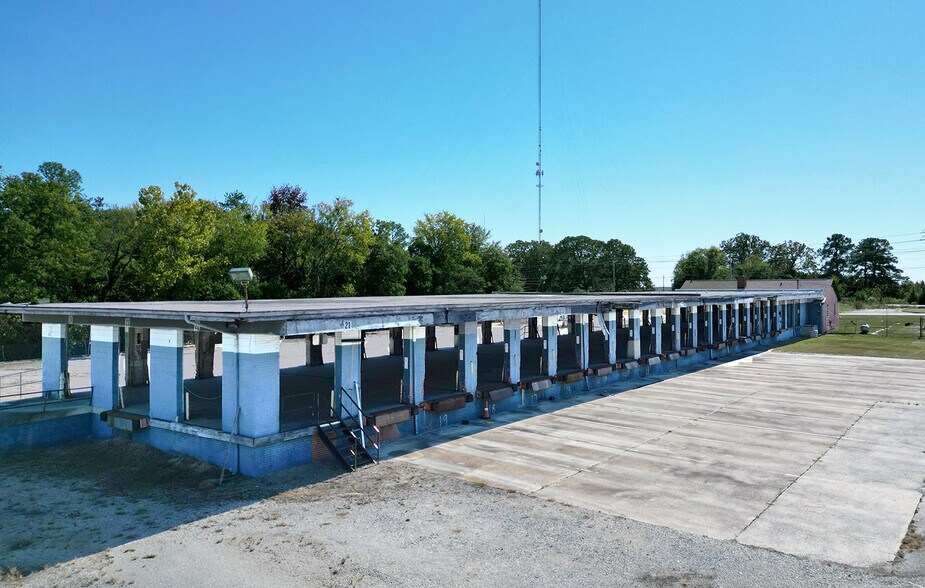 More Photos Of 475 Guy Paine Rd, Macon-Bibb Truck Terminal For Sale