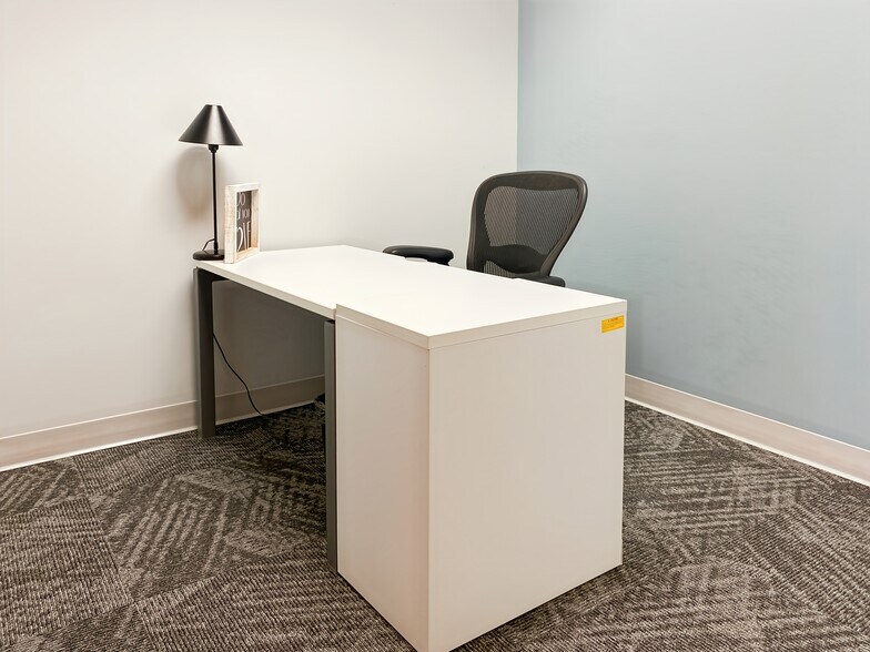 More Photos Of 4320 Winfield Rd, Warrenville Coworking Space