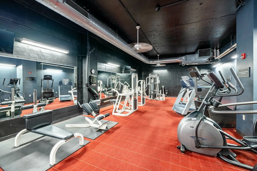 More Photos Of 520 S 2nd St, Springfield Apartments For Sale