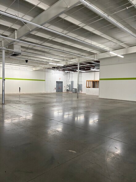 More Photos Of 400 Washington Ave, Mansfield Freestanding For Lease