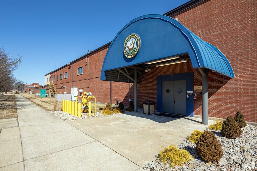 More Photos Of 160 Rochester Dr, Louisville Office For Lease