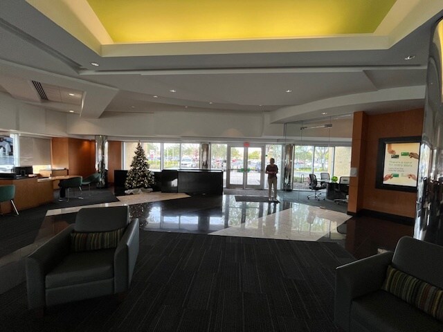 More Photos Of 3325 W Hillsboro Blvd, Deerfield Beach Bank For Lease