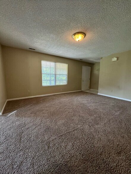 More Photos Of 751 Hunt St, Ashland Apartments For Sale