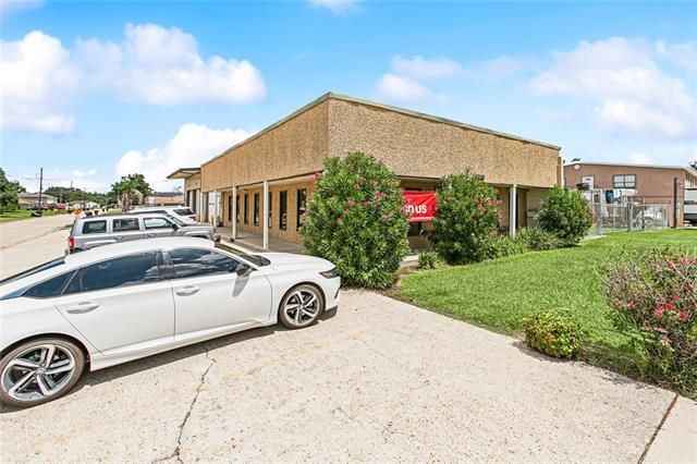 More Photos Of 9596 LA-23, Belle Chasse Warehouse For Lease