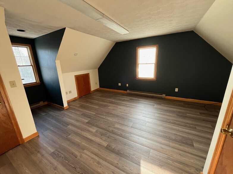 More Photos Of 169 Port Rd, Kennebunk Unknown For Lease