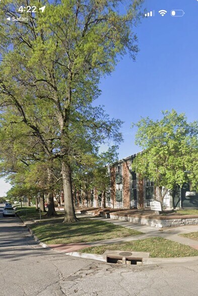 More Photos Of 901 SW Tyler St, Topeka Apartments For Sale