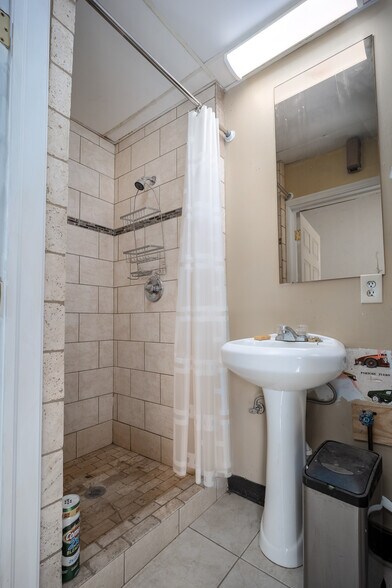 More Photos Of 6825 W Wilshire Blvd, Oklahoma City Theater Concert Hall For Sale