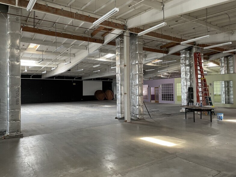 More Photos Of 4747 W Century Blvd, Inglewood Storefront For Lease