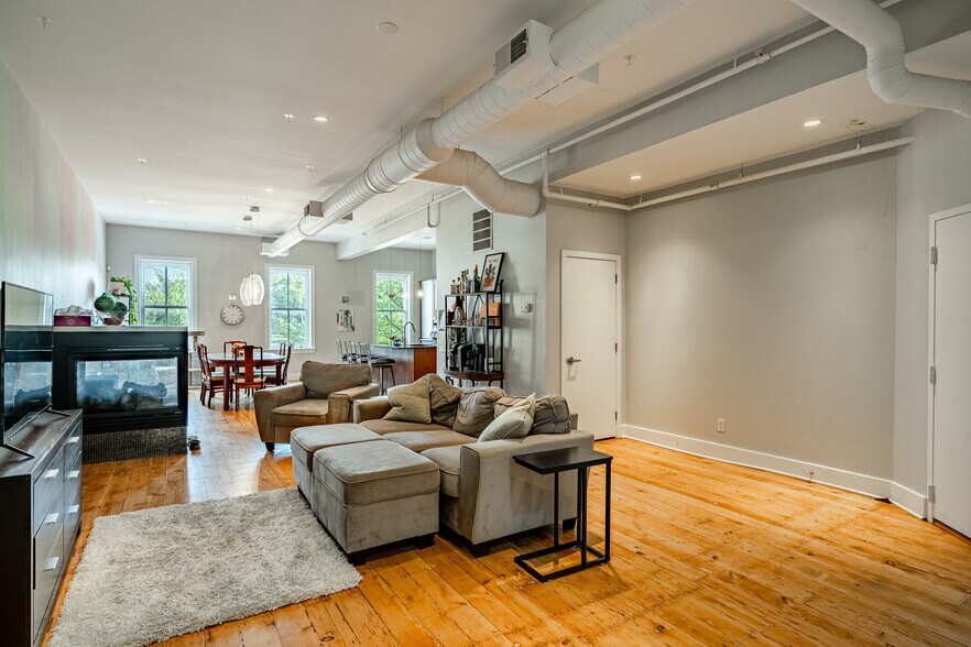 More Photos Of 235 Bridge St, Phoenixville Storefront Retail Residential For Sale