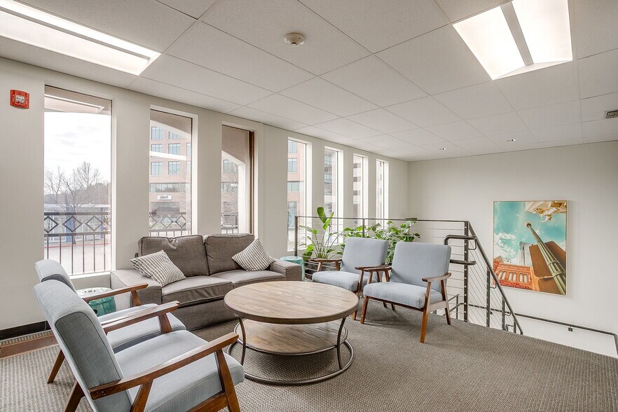 More Photos Of 3108 W 6th St, Fort Worth Office For Lease