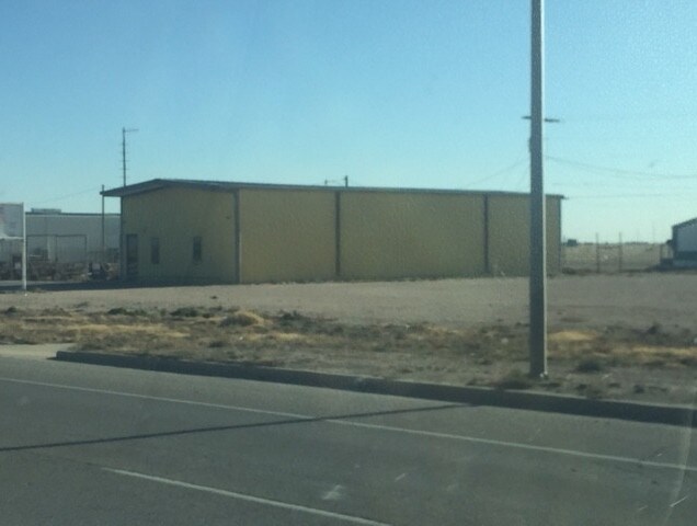 Primary Photo Of 2330 S Main Ave, Lovington Warehouse For Lease