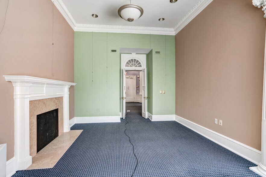 More Photos Of 2040 S St NW, Washington Office For Sale