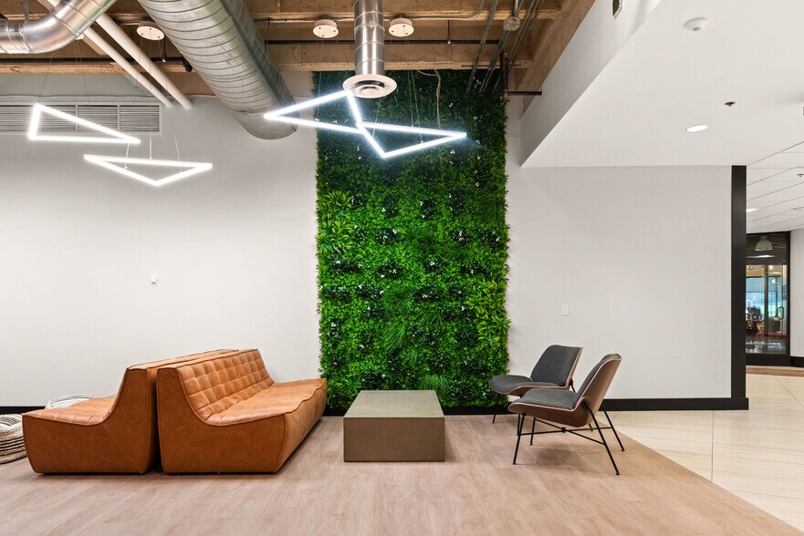 More Photos Of 5295 S Commerce Dr, Salt Lake City Office For Lease