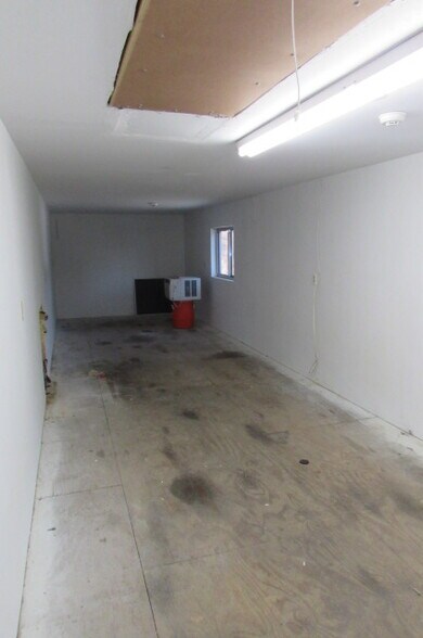 More Photos Of 60R Main St, Rowley Storefront Retail Office For Lease