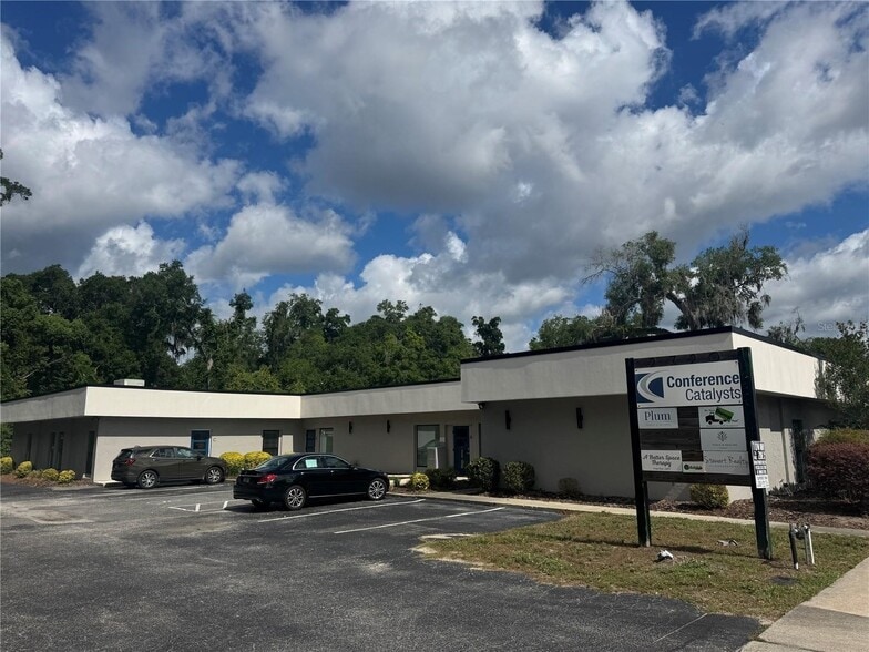 Primary Photo Of 2720 NW 6th St, Gainesville Medical For Lease