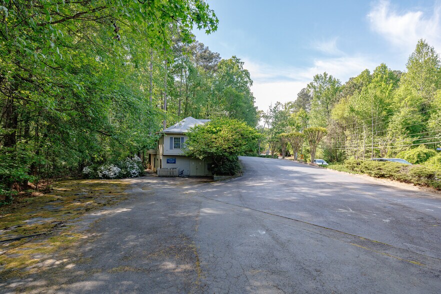 More Photos Of 783 Holcomb Bridge Rd, Norcross Office For Sale