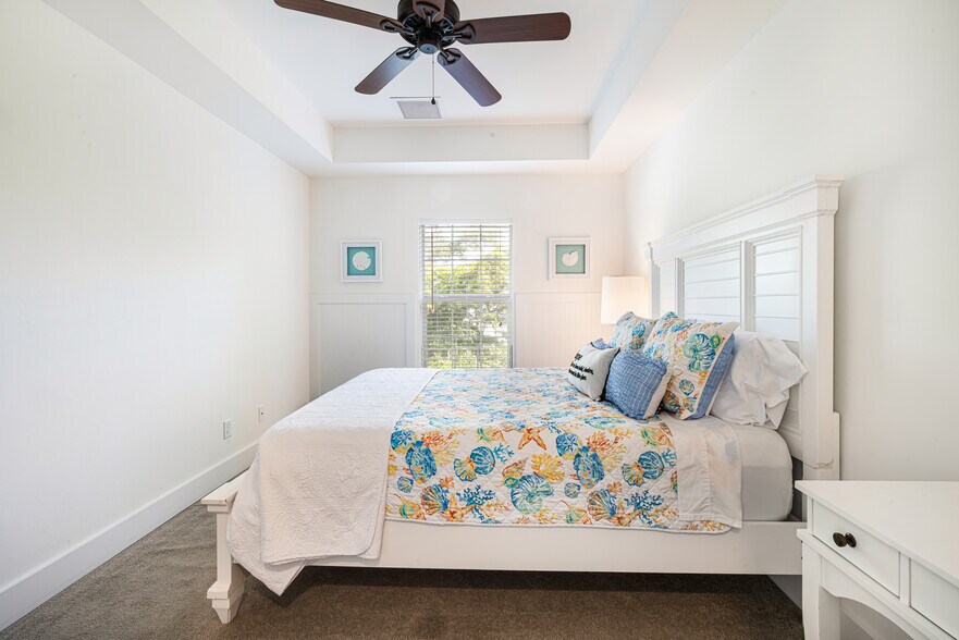 More Photos Of 2974 Van Buren Ave, Naples Storefront Retail Residential For Sale