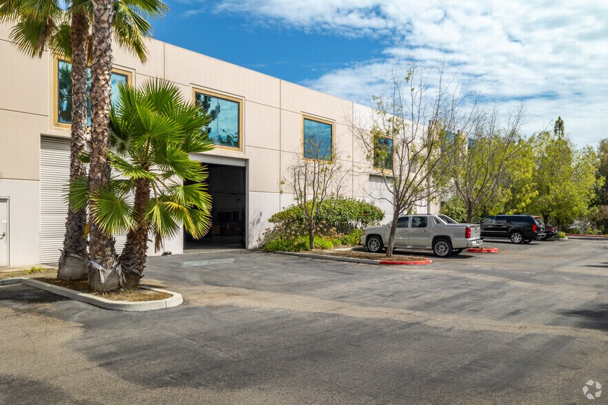 More Photos Of 3235 Executive Ridge, Vista Manufacturing For Sale